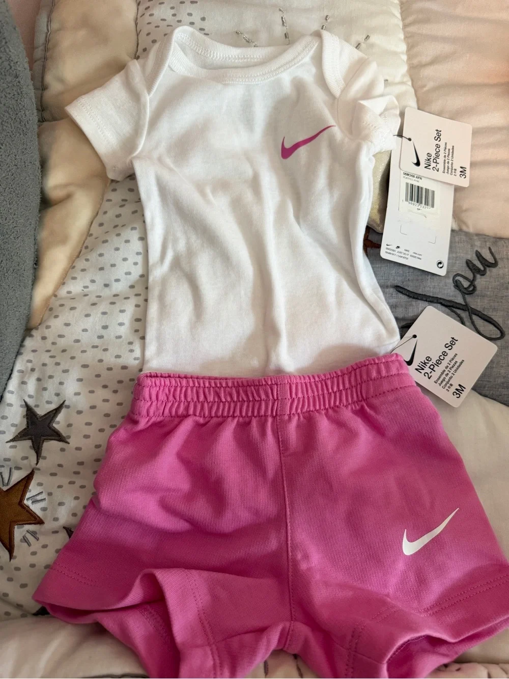 BNWT Nike 2 piece baby girl set size 3M